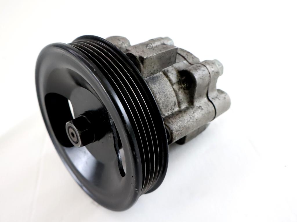 SERVO CRPALKA  OEM N. 571104D000 ORIGINAL REZERVNI DEL KIA CARNIVAL VQ MK2 (2006 - 2014)DIESEL LETNIK 2009