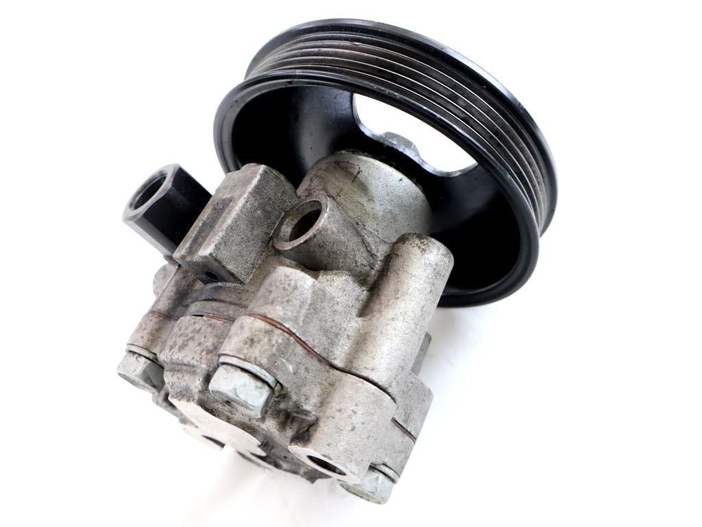 SERVO CRPALKA  OEM N. 571104D000 ORIGINAL REZERVNI DEL KIA CARNIVAL VQ MK2 (2006 - 2014)DIESEL LETNIK 2009