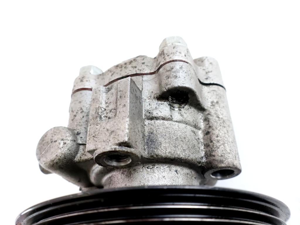 SERVO CRPALKA  OEM N. 571104D000 ORIGINAL REZERVNI DEL KIA CARNIVAL VQ MK2 (2006 - 2014)DIESEL LETNIK 2009
