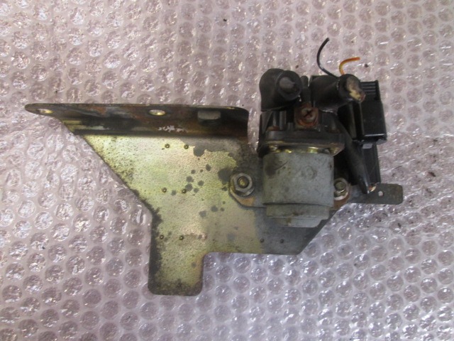 VAROVALKE/RELE' OEM N. MD342751 ORIGINAL REZERVNI DEL MITSUBISHI PAJERO V60 (2000 - 2007) DIESEL LETNIK 2002