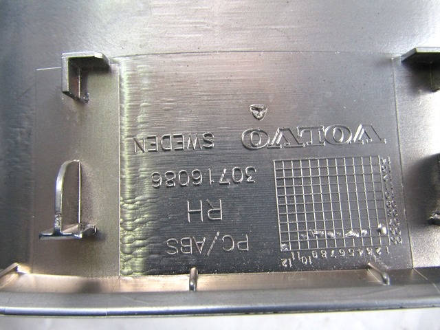 OKRASNE LETVICE VRAT  OEM N. 30716085 30716086 ORIGINAL REZERVNI DEL VOLVO XC90 275 MK1 (2002 - 2014)DIESEL LETNIK 2006