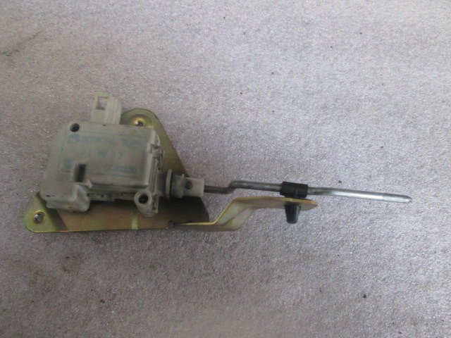 ZAKLEP LOPUTE GORIVA OEM N. 87360003 ORIGINAL REZERVNI DEL CITROEN C3 / PLURIEL MK1R (09/2005 - 11/2010) DIESEL LETNIK 2006