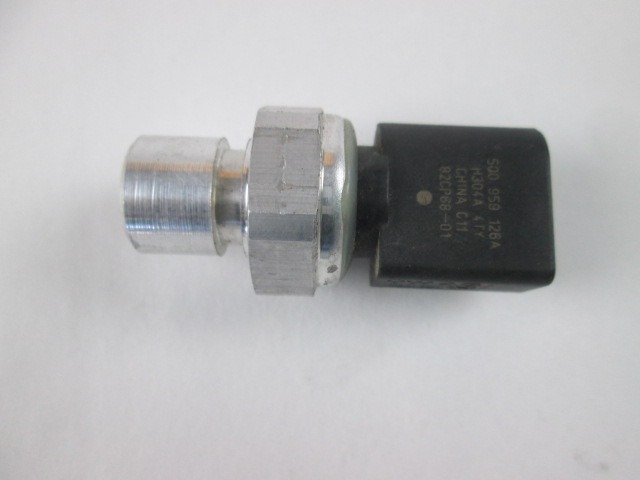 DRUGI SENZORJI OEM N. 5Q0959126A ORIGINAL REZERVNI DEL VOLKSWAGEN TIGUAN AD1 MK2 (2016-2020)DIESEL LETNIK 2016