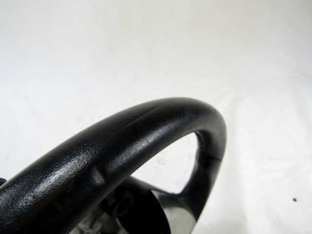 VOLAN OEM N. 71771922 ORIGINAL REZERVNI DEL LANCIA Y YPSILON 312 (dal 2011)BENZINA/GPL LETNIK 2012