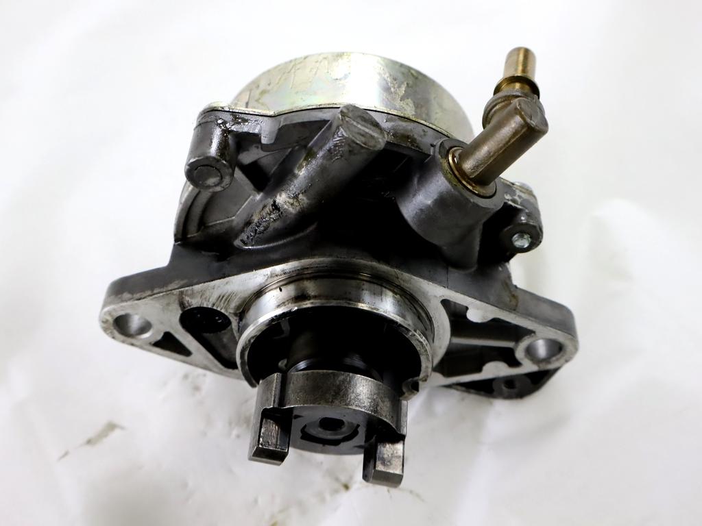 VAKUUM CRPALKA OEM N. 73501167 ORIGINAL REZERVNI DEL OPEL CORSA D S07 (2006 - 2011) DIESEL LETNIK 2008