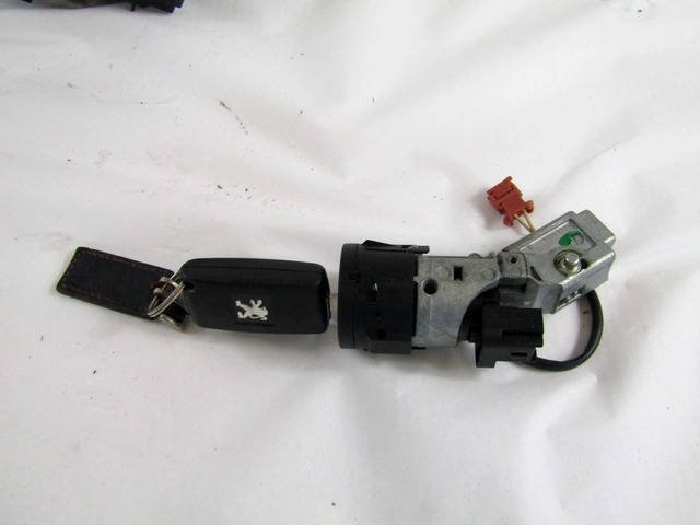 KOMPLET ODKLEPANJE IN VZIG  OEM N. 17852 KIT ACCENSIONE AVVIAMENTO ORIGINAL REZERVNI DEL PEUGEOT 407 6C 6D 6E BER/SW (2004 - 06/2008) DIESEL LETNIK 2008