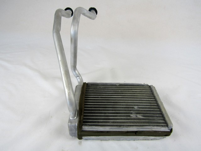 GRELEC RADIATORJA OEM N. 1206926 ORIGINAL REZERVNI DEL FORD FIESTA JH JD MK5 R (2005 - 2008) BENZINA LETNIK 2008