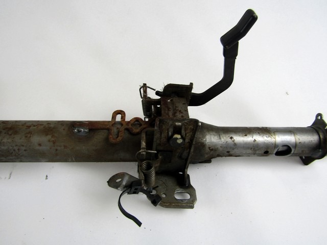VOLANSKI DROG OEM N. 48810-7F000 ORIGINAL REZERVNI DEL NISSAN TERRANO II R20 (1996 - 1999) DIESEL LETNIK 1997