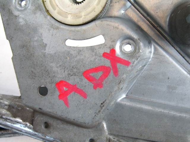MEHANIZEM VETROBRANSKEGA STEKLA PREDNJIH VRAT OEM N. XS41-23200 ORIGINAL REZERVNI DEL FORD FOCUS DAW DBW DNW MK1 BER/SW (1998-2001)DIESEL LETNIK 1999