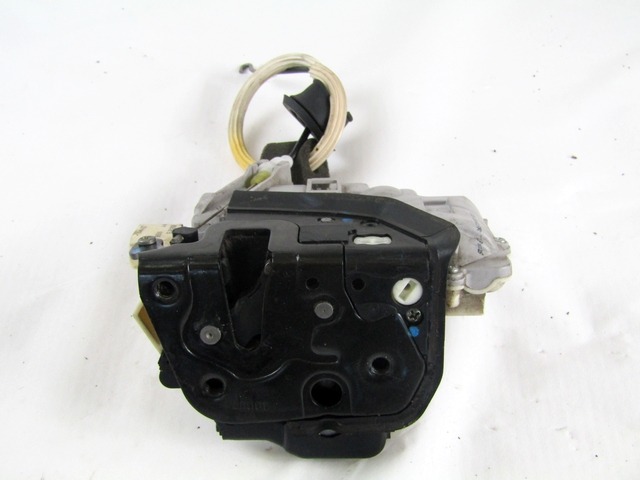 CENTRALNI ZAKLEP SPREDNJIH VRAT  OEM N. 4F1837016 ORIGINAL REZERVNI DEL AUDI A6 C6 4F2 4FH 4F5 BER/SW/ALLROAD (07/2004 - 10/2008) DIESEL LETNIK 2007