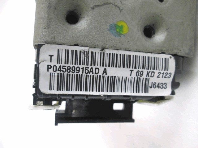 CENTRALNA KLJUCAVNICA ZADJIH LEVIH VRAT OEM N. P04589915AD ORIGINAL REZERVNI DEL JEEP CHEROKEE MK5 KL (DAL 2013) DIESEL LETNIK 2016