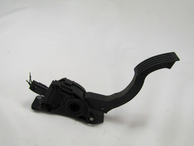 PEDALI OEM N. 31280597 ORIGINAL REZERVNI DEL VOLVO V40 MK1 525 526 (2012 - 2016)DIESEL LETNIK 2013