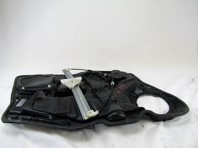 MEHANIZEM VETROBRANSKEGA STEKLA PREDNJIH VRAT OEM N. GJ6A5897X ORIGINAL REZERVNI DEL MAZDA 6 GG GY (2003-2008) DIESEL LETNIK 2007