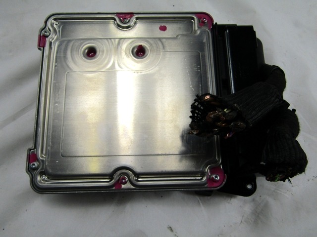 KOMPLET ODKLEPANJE IN VZIG  OEM N. 19971 KIT ACCENSIONE AVVIAMENTO ORIGINAL REZERVNI DEL AUDI A4 B7 8EC 8ED 8HE BER/SW/CABRIO (2004 - 2007) DIESEL LETNIK 2006