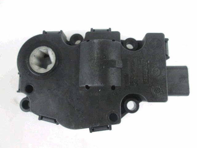 MOTORCEK OGREVANJA OEM N. 410475520 ORIGINAL REZERVNI DEL BMW X5 E70 (2006 - 2010) DIESEL LETNIK 2010