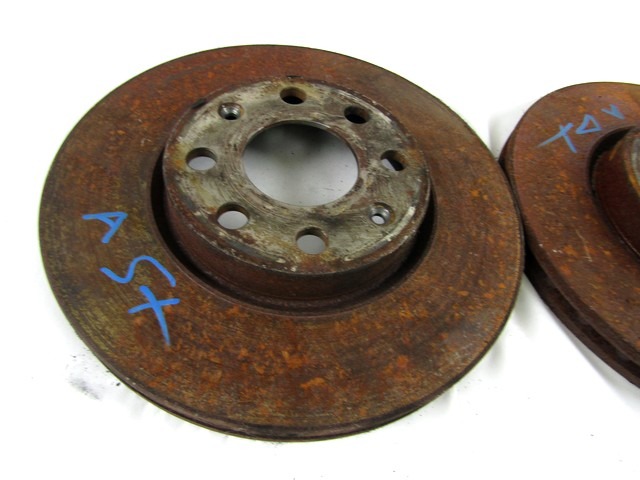 SPREDNJI ZAVORNI DISKI OEM N. 55700920 ORIGINAL REZERVNI DEL FIAT GRANDE PUNTO 199 (2005 - 2012) BENZINA/GPL LETNIK 2009