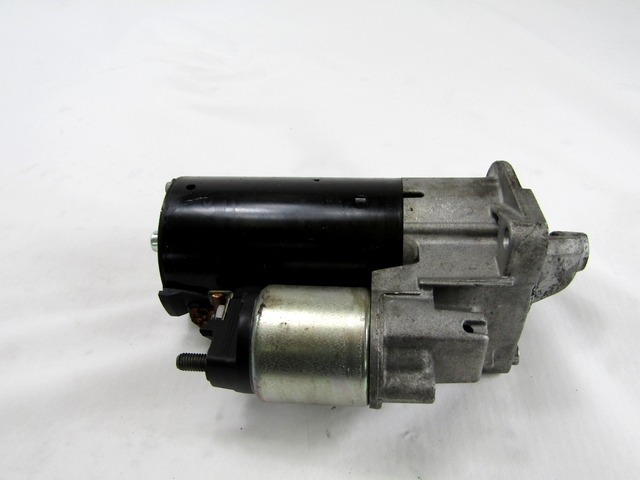 ZAGANJAC MOTORJA  OEM N. 1148004 ORIGINAL REZERVNI DEL OPEL ASTRA J P10 5P/3P/SW (2010 - 2015) DIESEL LETNIK 2013