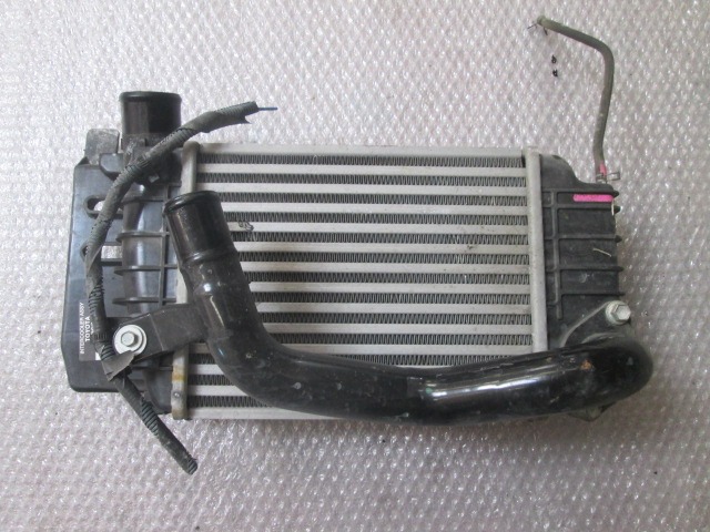 HLADILNIK INTERCOOLER OEM N. 2931021589 ORIGINAL REZERVNI DEL TOYOTA YARIS P9 MK2 R (2009 - 2011)DIESEL LETNIK 2011