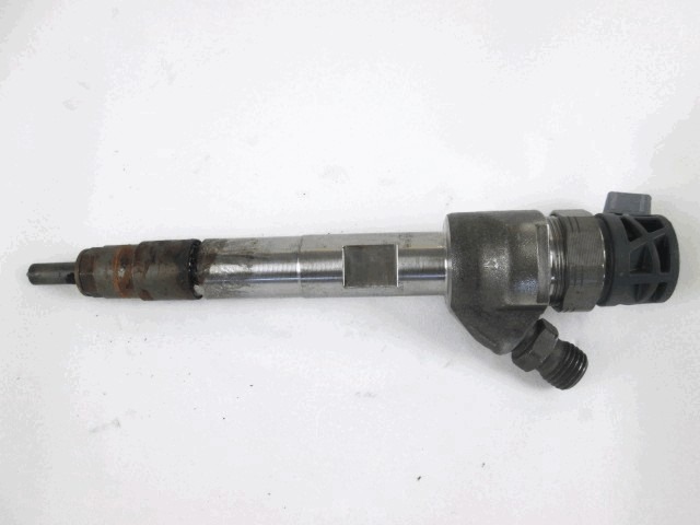 INJEKTORJI DIESEL OEM N. 13538515060 ORIGINAL REZERVNI DEL BMW SERIE 1 BER/COUPE F20/F21 (2011 - 2015) DIESEL LETNIK 2014