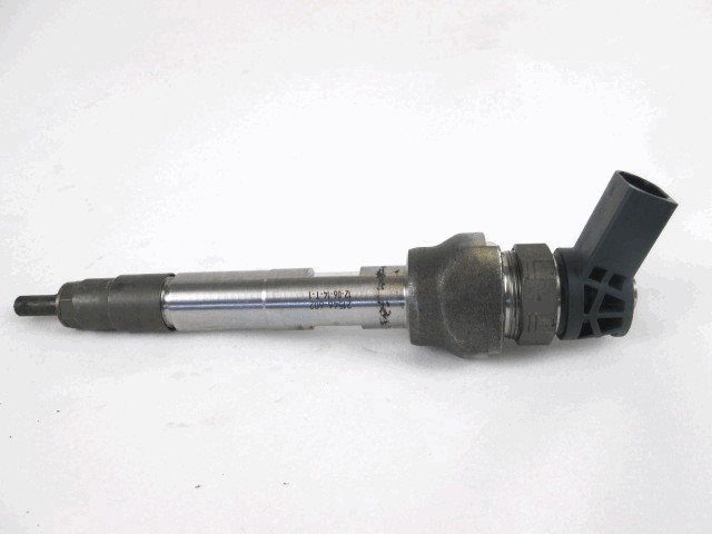 INJEKTORJI DIESEL OEM N. 13538515060 ORIGINAL REZERVNI DEL BMW SERIE 1 BER/COUPE F20/F21 (2011 - 2015) DIESEL LETNIK 2014