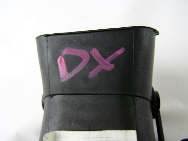 ODVOD ZRAKA OEM N. 39888290 ORIGINAL REZERVNI DEL VOLVO C30 533 (2006 - 2012)DIESEL LETNIK 2011