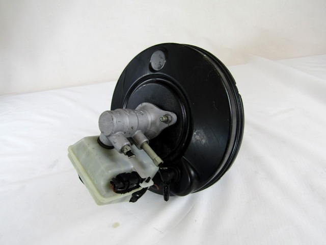 SERVO OJACEVALNIK ZAVOR S PUMPO OEM N. 13142362 ORIGINAL REZERVNI DEL OPEL ASTRA H A04 L48,L08,L35,L67 5P/3P/SW (2004 - 2007) DIESEL LETNIK 2005