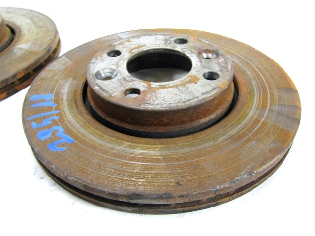 SPREDNJI ZAVORNI DISKI OEM N. 7701207795 ORIGINAL REZERVNI DEL RENAULT CLIO BR0//1 CR0/1 KR0/1 MK3 R (05/2009 - 2013) DIESEL LETNIK 2009