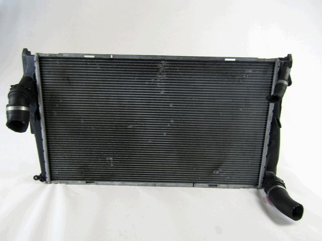 RADIATOR VODE OEM N. 781026301 ORIGINAL REZERVNI DEL BMW SERIE 3 BER/SW/COUPE/CABRIO E90/E91/E92/E93 (2005 -2009) DIESEL LETNIK 2008