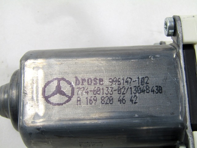 MOTORCEK ELEKTRICNEGA POMIKA ZADNJEGA STEKLA  OEM N. A1698204642 ORIGINAL REZERVNI DEL MERCEDES CLASSE B W245 T245 5P (2005 - 2011) DIESEL LETNIK 2008