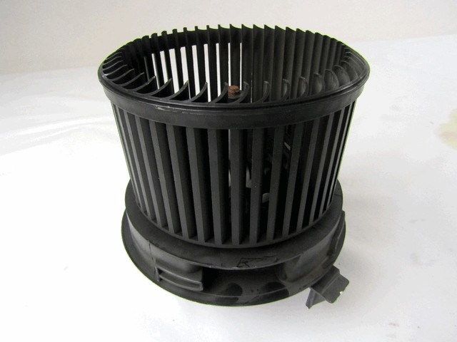 VENTILATOR  KABINE  OEM N. GMVA7RF ORIGINAL REZERVNI DEL PEUGEOT 207 / 207 CC WA WC WD WK (2006 - 05/2009) BENZINA LETNIK 2006