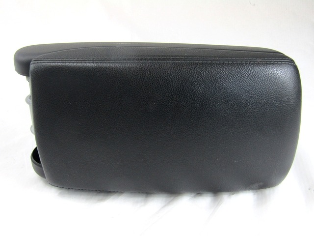 SREDINSKA KONZOLA OEM N. 4F0864245S17C 4F0864114 ORIGINAL REZERVNI DEL AUDI A6 C6 R 4F2 4FH 4F5 BER/SW/ALLROAD (10/2008 - 2011) DIESEL LETNIK 2010