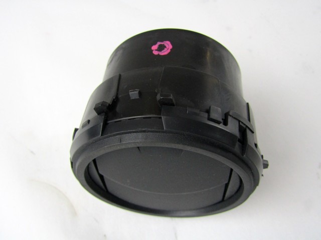 ODVOD ZRAKA OEM N. 556500D070B0 ORIGINAL REZERVNI DEL TOYOTA YARIS P9 MK2 (01/2006 - 2009) BENZINA LETNIK 2006