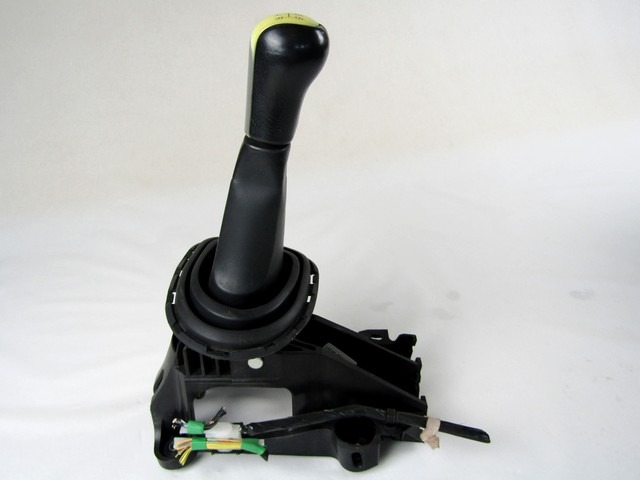 MEHANIZEM VZVODA ROCNEGA MENJALNIKA OEM N. 6070200001 ORIGINAL REZERVNI DEL TOYOTA YARIS P9 MK2 (01/2006 - 2009) BENZINA LETNIK 2006