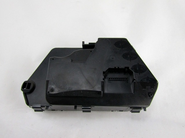 RACUNALNIK VRAT IN STEKEL OEM N. 2208216879 ORIGINAL REZERVNI DEL MERCEDES CLASSE S W220 (1998 - 2006)DIESEL LETNIK 2004