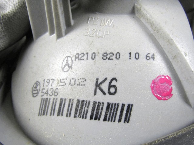 ZADNJI DESNI ZAROMETI OEM N. A2108201064 ORIGINAL REZERVNI DEL MERCEDES CLASSE E W210 S210 BER/SW (1995 - 1999) BENZINA LETNIK 1996