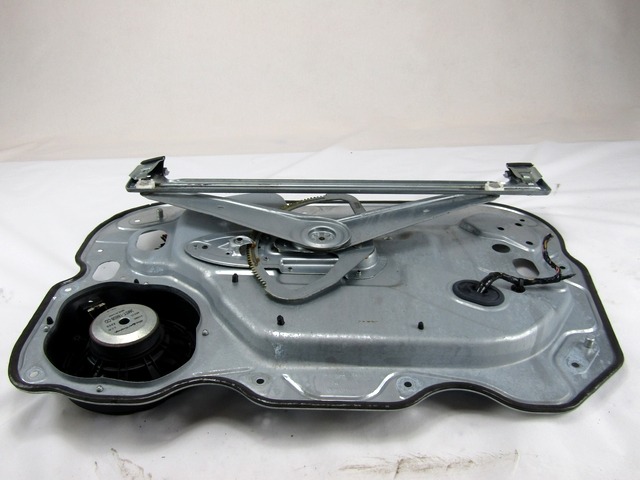 MEHANIZEM VETROBRANSKEGA STEKLA PREDNJIH VRAT OEM N. 7M51-A203A29-DB ORIGINAL REZERVNI DEL FORD FOCUS DA HCP DP MK2 R BER/SW (2008 - 2011) DIESEL LETNIK 2010