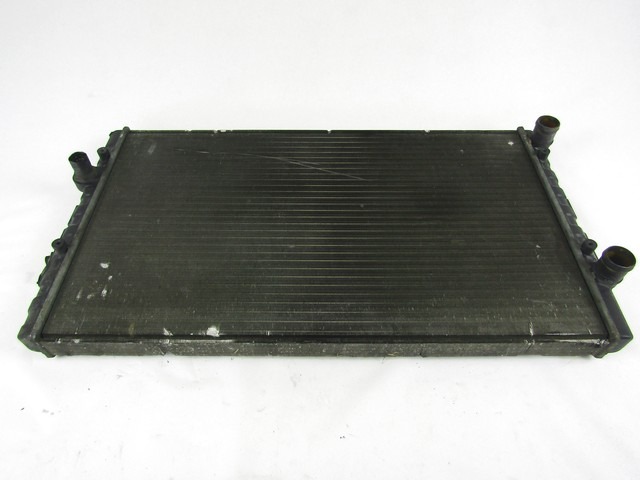 RADIATOR VODE OEM N. 1H0121253D ORIGINAL REZERVNI DEL VOLKSWAGEN GOLF III 1H1 1E7 1H5 MK3 (08/1992 - 07/1998) DIESEL LETNIK 1996