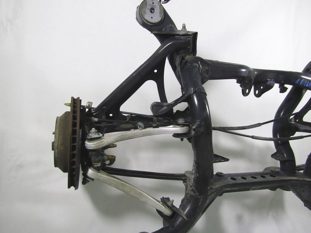 MOST ZADNJE OSI OEM N. 7L0599304C ORIGINAL REZERVNI DEL PORSCHE CAYENNE 9PA MK1 (2003 -2008) BENZINA LETNIK 2004
