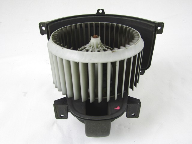 VENTILATOR  KABINE  OEM N. 7L0820021L ORIGINAL REZERVNI DEL PORSCHE CAYENNE 9PA MK1 (2003 -2008) BENZINA LETNIK 2004