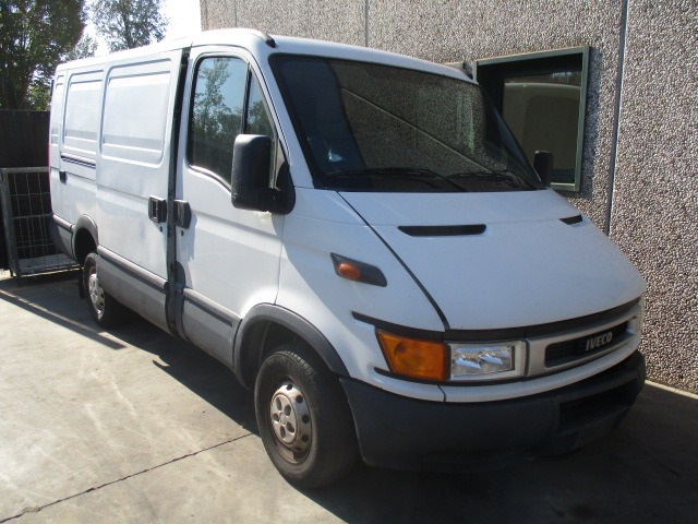 IVECO DAILY 2.3 70KW 5M D (2004) RICAMBIO USATO 