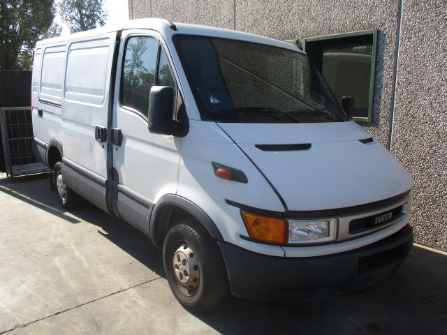 IVECO DAILY 2.3 70KW 5M D (2004) RICAMBI IN MAGAZZINO