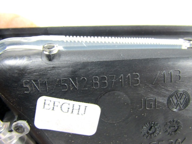 NOTRANJA KLJUKA  OEM N. 5N1837113 ORIGINAL REZERVNI DEL VOLKSWAGEN TIGUAN 5N MK1 (2007 - 2011)DIESEL LETNIK 2009