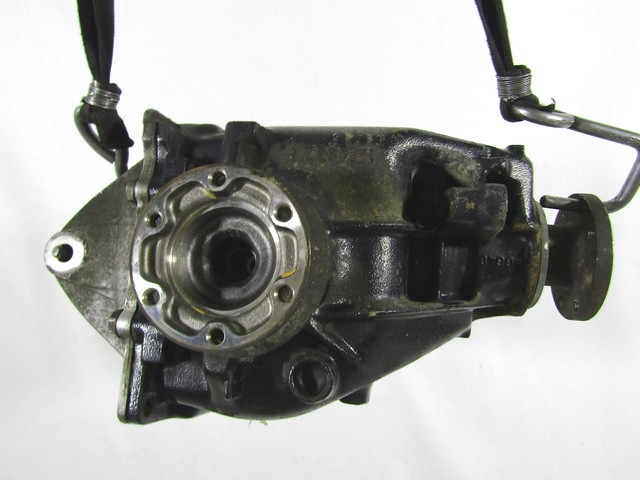 ZADNJI DIFERENCIAL OEM N. 33101428128 ORIGINAL REZERVNI DEL BMW SERIE 3 E46 BER/SW/COUPE/CABRIO (1998 - 2002) DIESEL LETNIK 2001