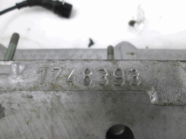 GLAVA, CILINDER IN DELI OEM N. 11121748393 ORIGINAL REZERVNI DEL BMW X5 E53 (1999 - 2003)BENZINA LETNIK 2001