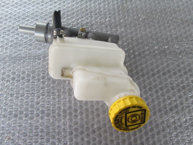 ZAVORNI CILINDER OEM N. 77365594 ORIGINAL REZERVNI DEL FIAT IDEA 350 (2003 - 2008) BENZINA LETNIK 2006