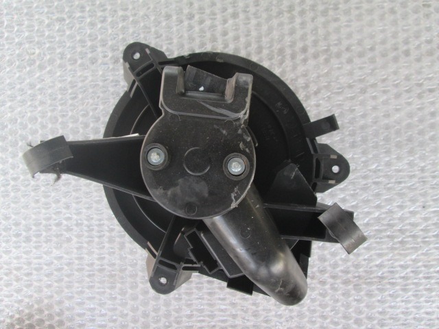 VENTILATOR  KABINE  OEM N. 77362775 ORIGINAL REZERVNI DEL FIAT IDEA 350 (2003 - 2008) BENZINA LETNIK 2006