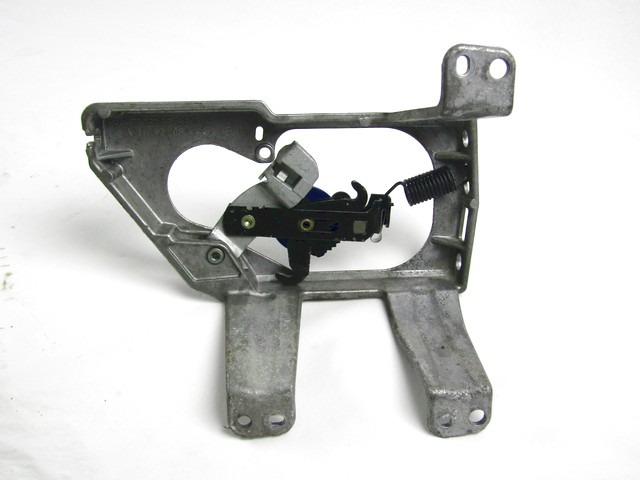 OEM N. A2114270841 ORIGINAL REZERVNI DEL MERCEDES CLASSE E W211 S211 BER/SW (03/2002 - 05/2006) DIESEL LETNIK 2005