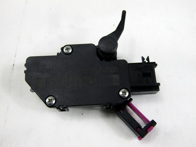 SENZOR PEDALA SKLOPKE OEM N. 51846552 ORIGINAL REZERVNI DEL LANCIA Y YPSILON 312 (dal 2011)DIESEL LETNIK 2012