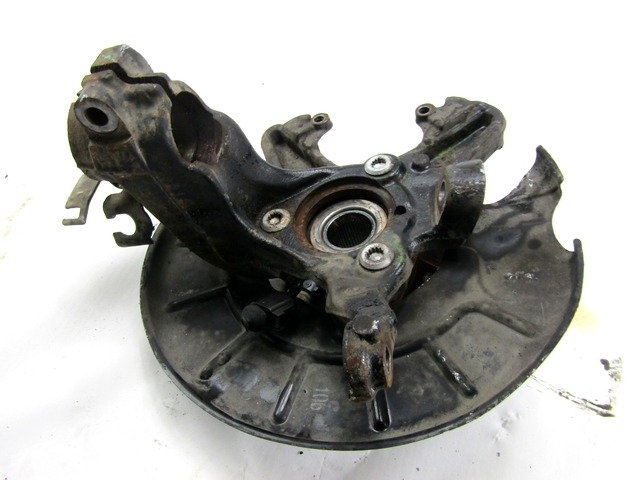 LEVI VRTLJIVI LEZAJ / PESTO KOLESA Z LEZAJEM SPREDAJ OEM N. 1K0407255T ORIGINAL REZERVNI DEL AUDI A3 MK2 8P 8PA 8P1 (2003 - 2008)DIESEL LETNIK 2008