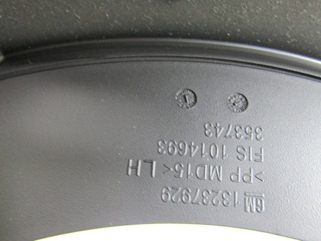 MONTA?NI DELI /  ARMATURNE PLOSCE SPODNJI OEM N. 13237929 ORIGINAL REZERVNI DEL OPEL INSIGNIA A G09 (2008 - 2017)DIESEL LETNIK 2011